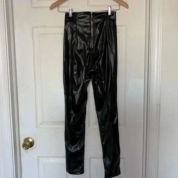Princess Polly Lyra Faux Leather Pants - Picture 5 of 8
